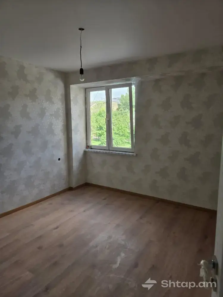 4-Room Apartment in Avan 0