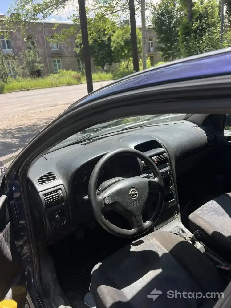 Buy Opel Astra 1.6, 2001 3