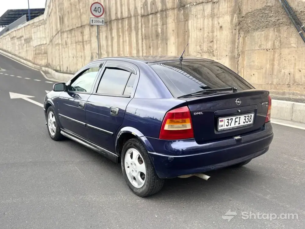 Opel Astra 1.6 Available for Purchase 3