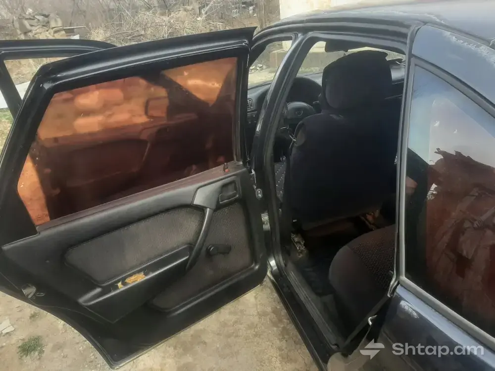 Buy Opel Astra 4