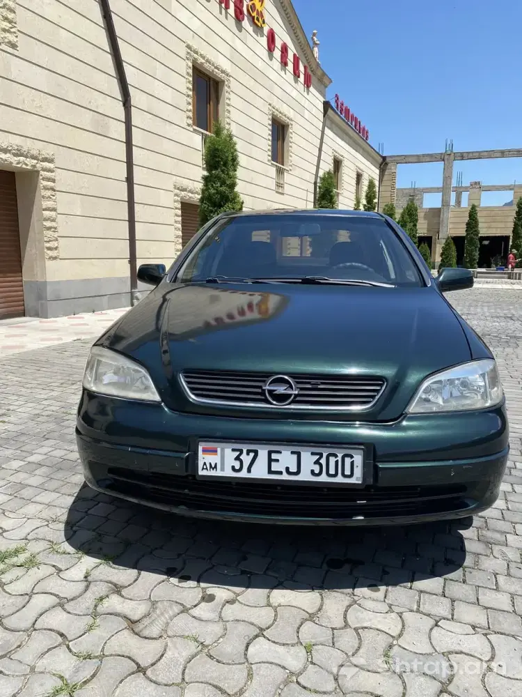 Opel Astra 2002 года в отличном состоянии 1