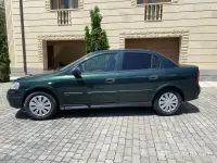 Opel Astra 2002 in Excellent Condition image thumbnail 3
