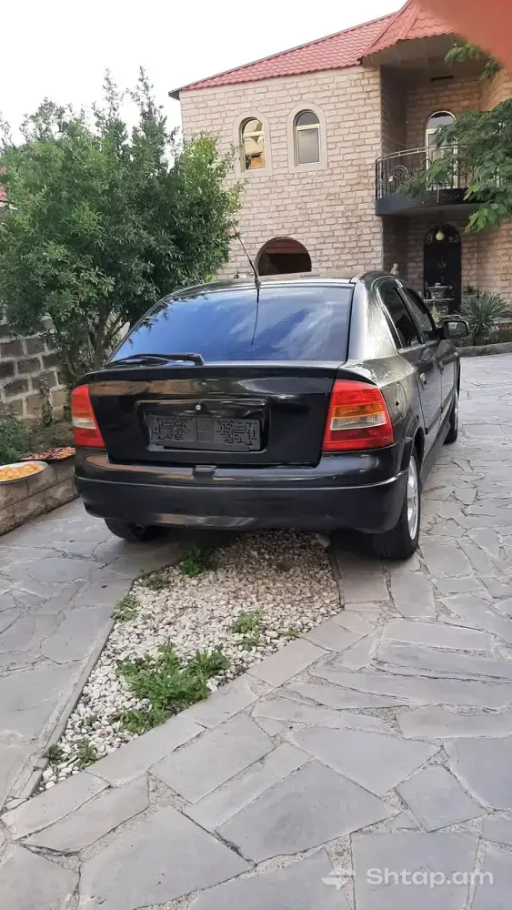 Opel Astra 98 No Accidents 1