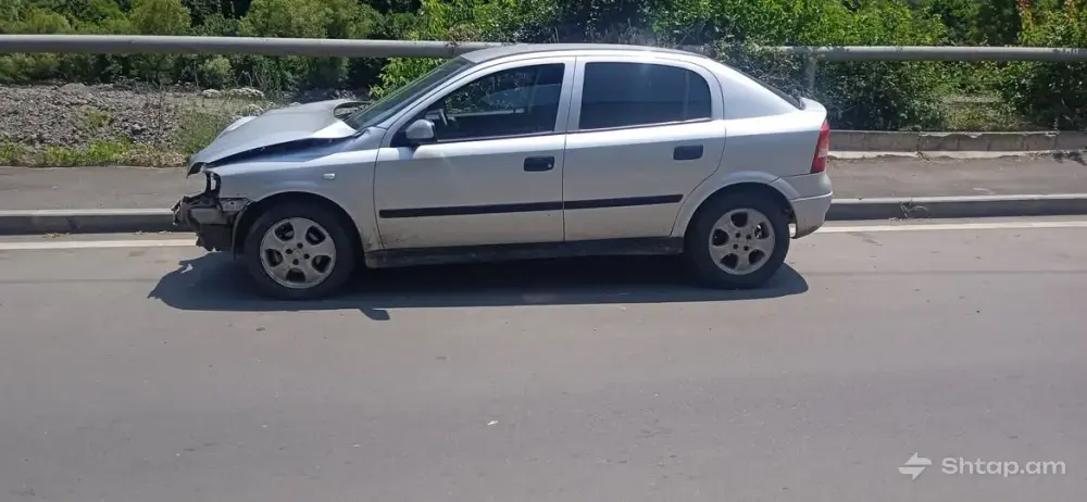 Opel Astra седан в продаже 0
