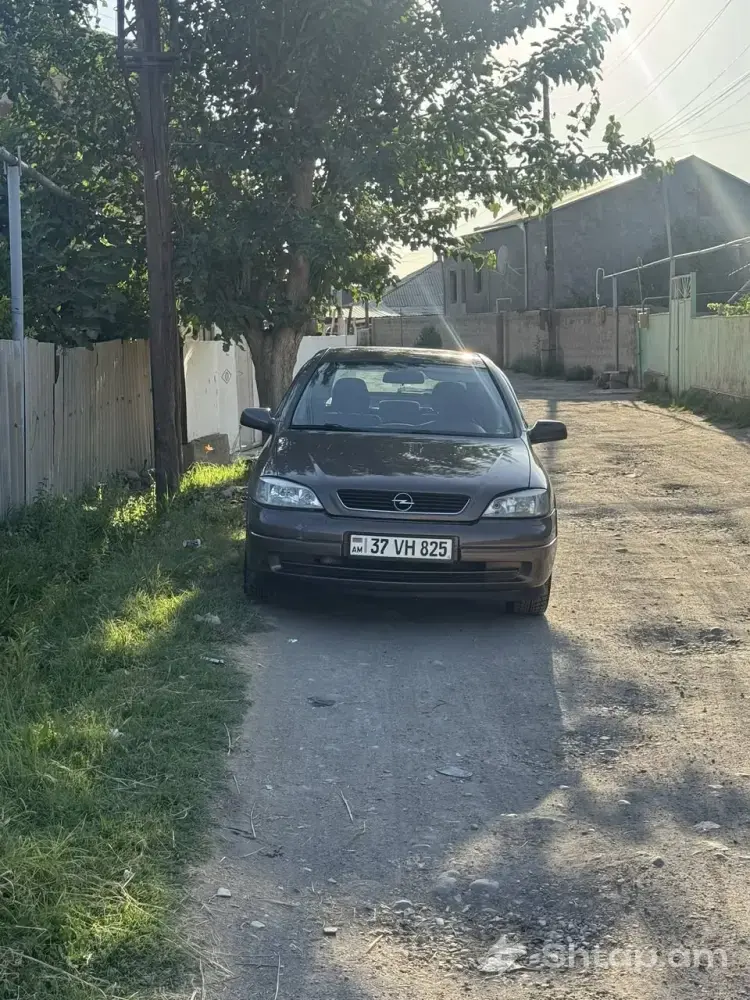 Купите Opel Astra 1