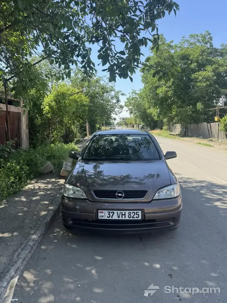 Купите Opel Astra 4