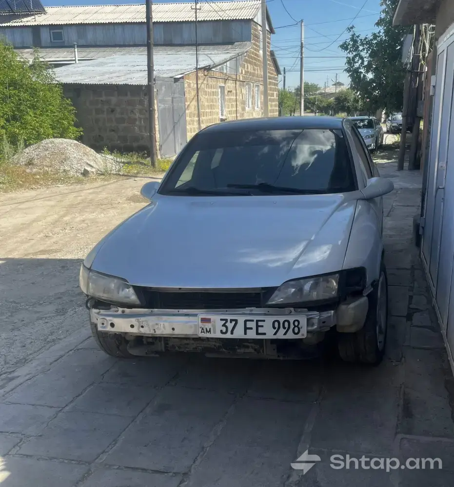 Opel Vectra B 1995 года выпуска 1