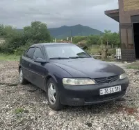 Opel Vectra in Normal Condition image thumbnail 2