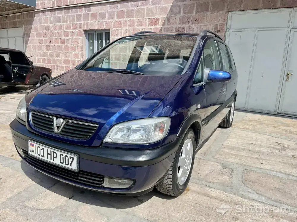 Opel Zafira 1.8L 2000 for Sale 1