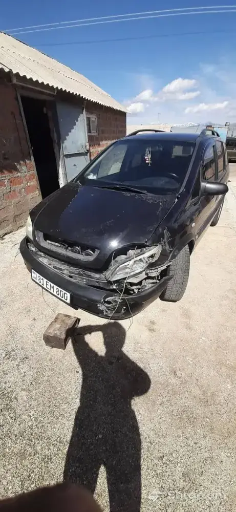 Opel Zafira 2000 թ. մոդելի վաճառք 0
