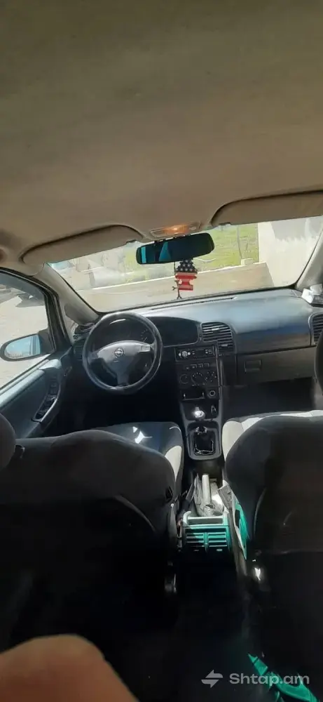Opel Zafira 2000 թ. մոդելի վաճառք 1