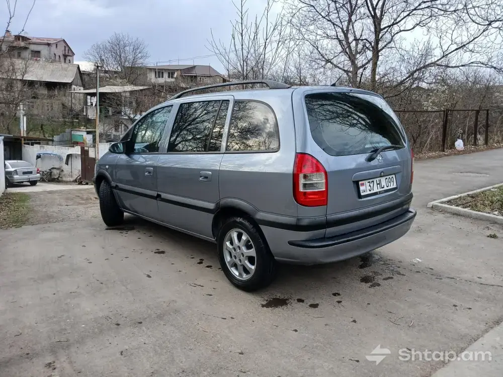 Opel Zafira 2005 - Հիանալի Մինիվեն Վաճառքի 3
