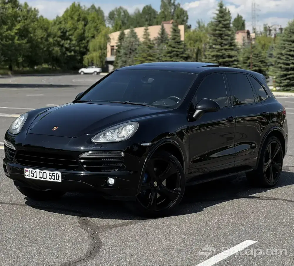 Buy Porsche Cayenne 4.8S 2012 1