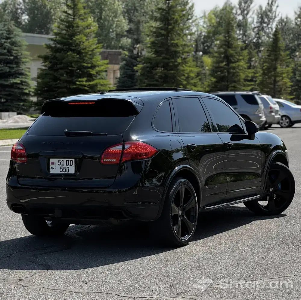 Buy Porsche Cayenne 4.8S 2012 2