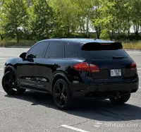 Buy Porsche Cayenne 4.8S 2012 image thumbnail 3