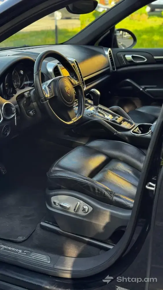 Exchange Porsche Cayenne 2012 4