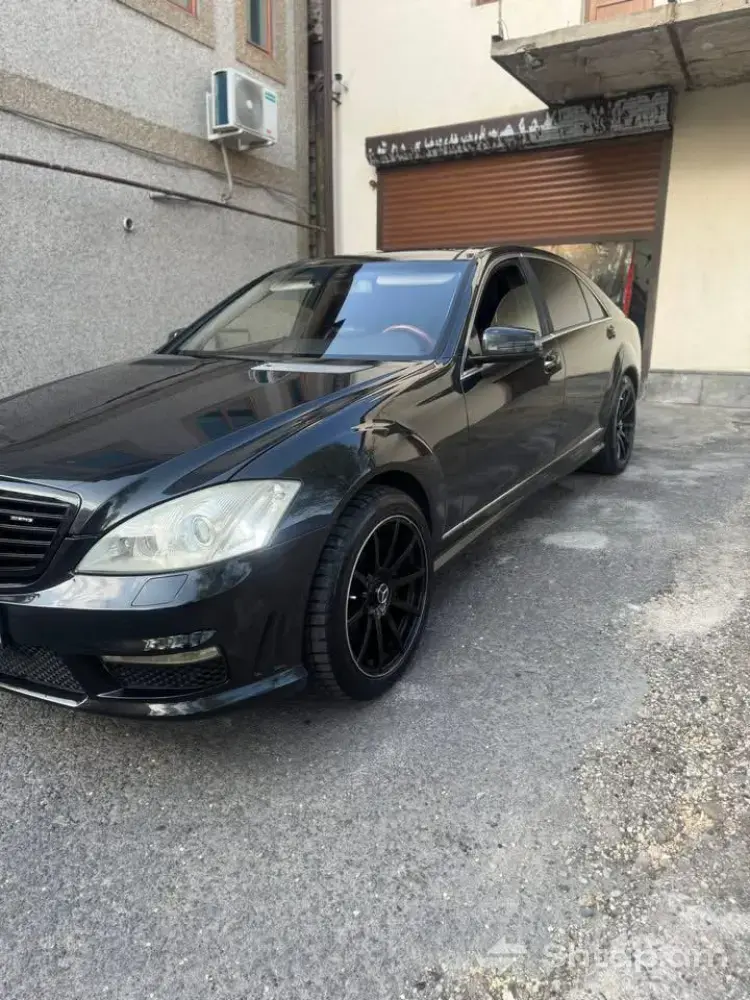 Exchange Black Mercedes-Benz AMG Sedan 3