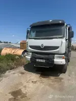 Excellent Renault Dump Truck for Work image thumbnail 3