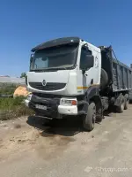 Excellent Renault Dump Truck for Work image thumbnail 4