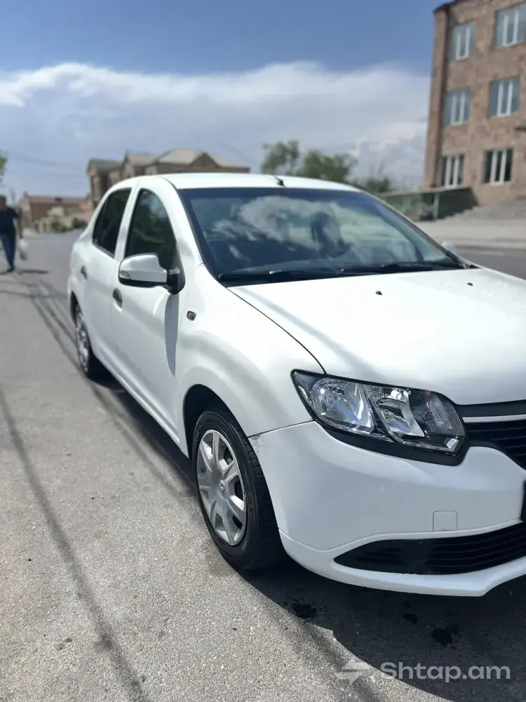 Renault Logan 2013 in Excellent Condition 1