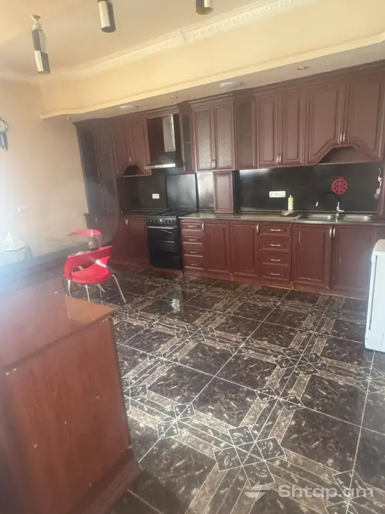 Two-Story Mansion for Sale 4