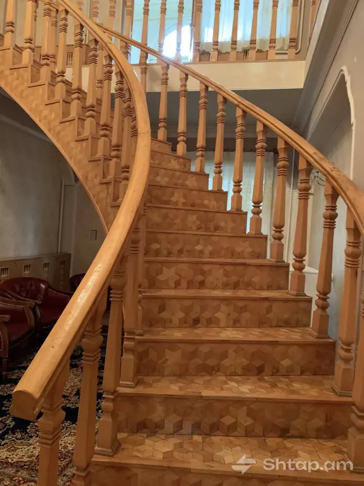 House with Wooden Stairs and Luxurious Bathroom 1