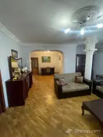 Շտապ վաճառք՝ 3-4 սենյականոց բնակարան Մանթաշյան փողոցում image thumbnail 1
