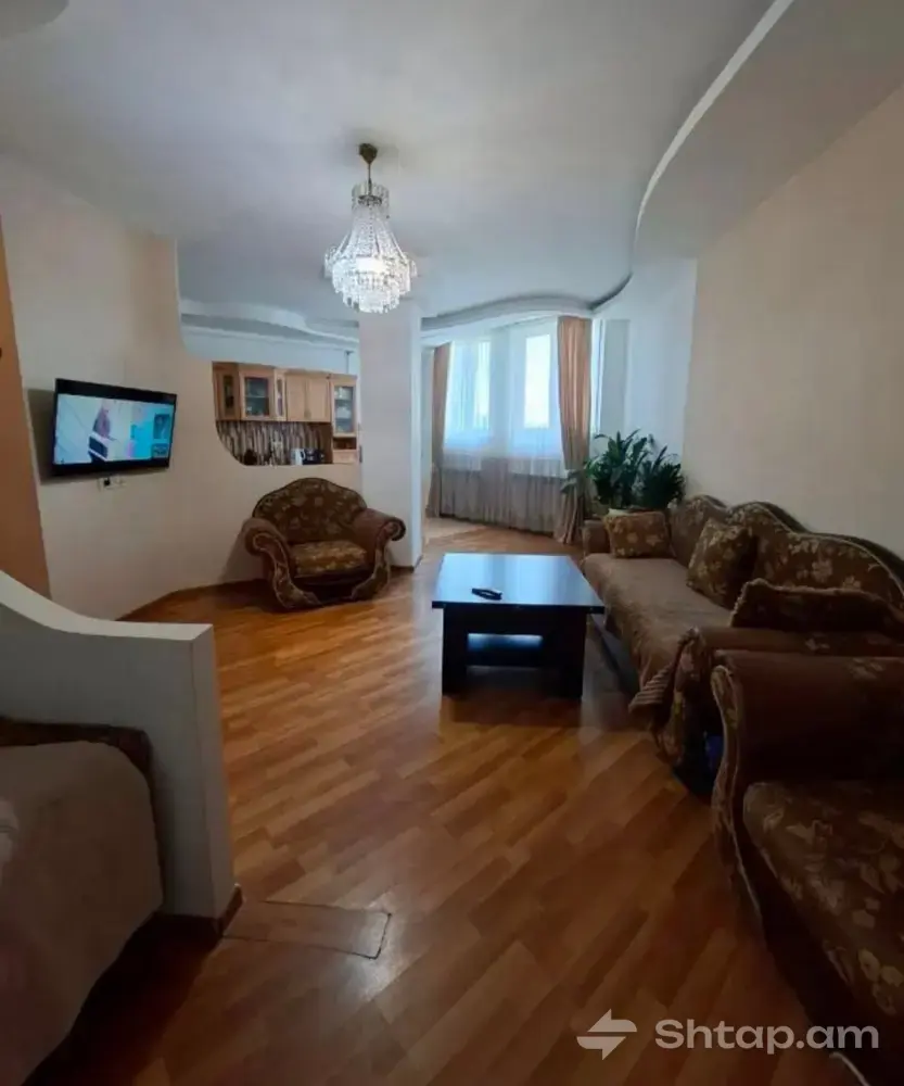 Շտապ վաճառվում է 3 սենյականոց բնակարան Աջափնյակում 2