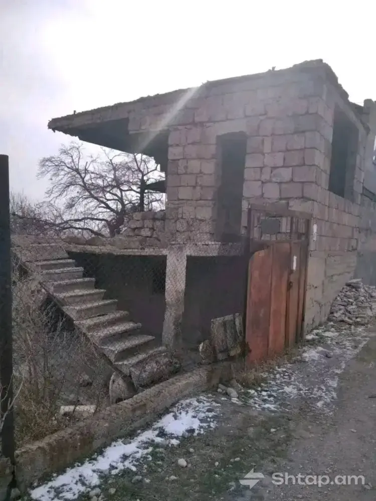 Срочная продажа земельного участка в Ереване 1