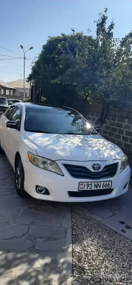 Buy Toyota Camry 2.5 0