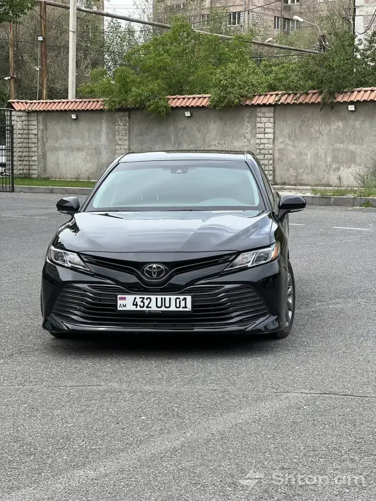 Идеальная Toyota Camry 2.5 V70 на продажу 1