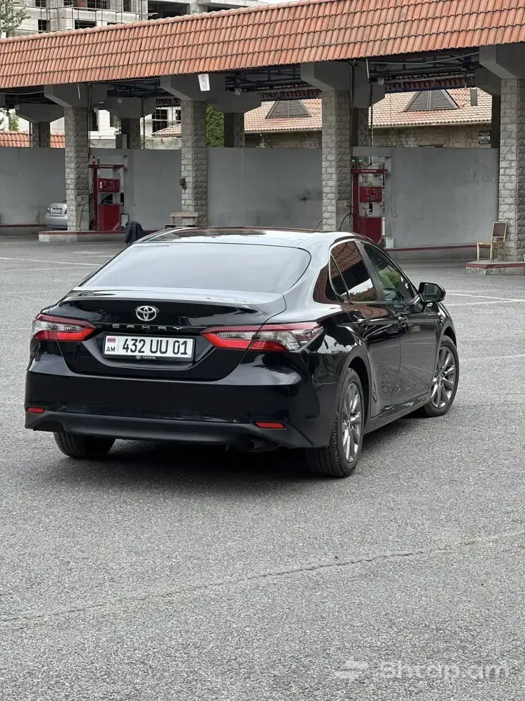Идеальная Toyota Camry 2.5 V70 на продажу 3