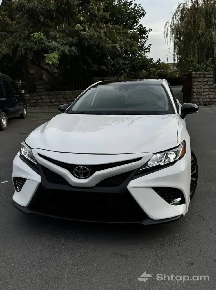 Toyota Camry SE 2018 for Sale 0