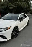 Toyota Camry SE 2018 for Sale image thumbnail 2