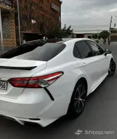 Toyota Camry SE 2018 for Sale image thumbnail 3