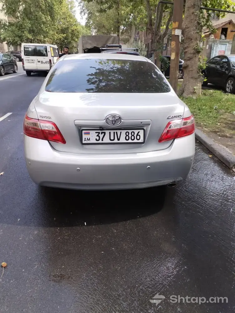 Toyota Camry V40 2007 in Excellent Condition 4