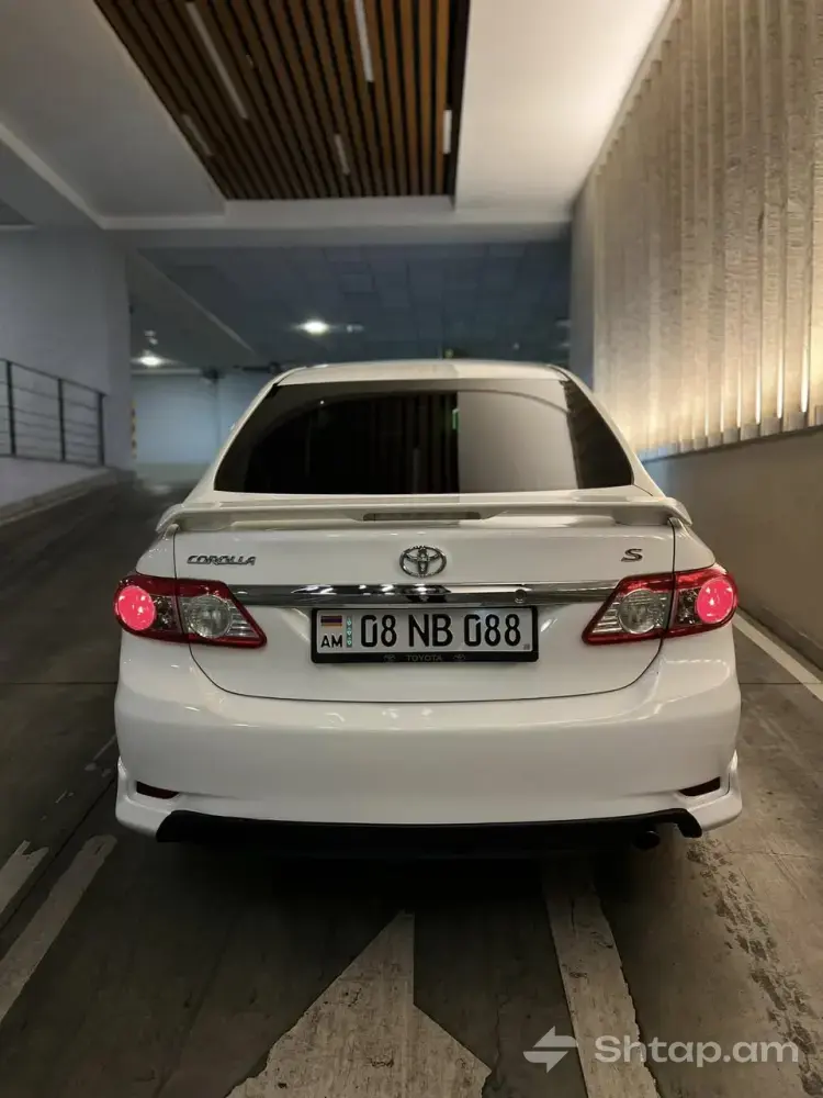 Toyota Corolla S 2011-12 в отличном состоянии 4