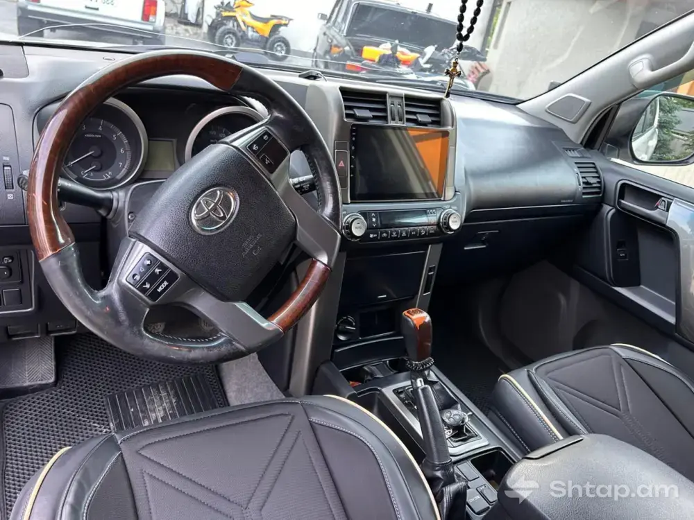 Buy 2012 Toyota Land Cruiser Prado 4