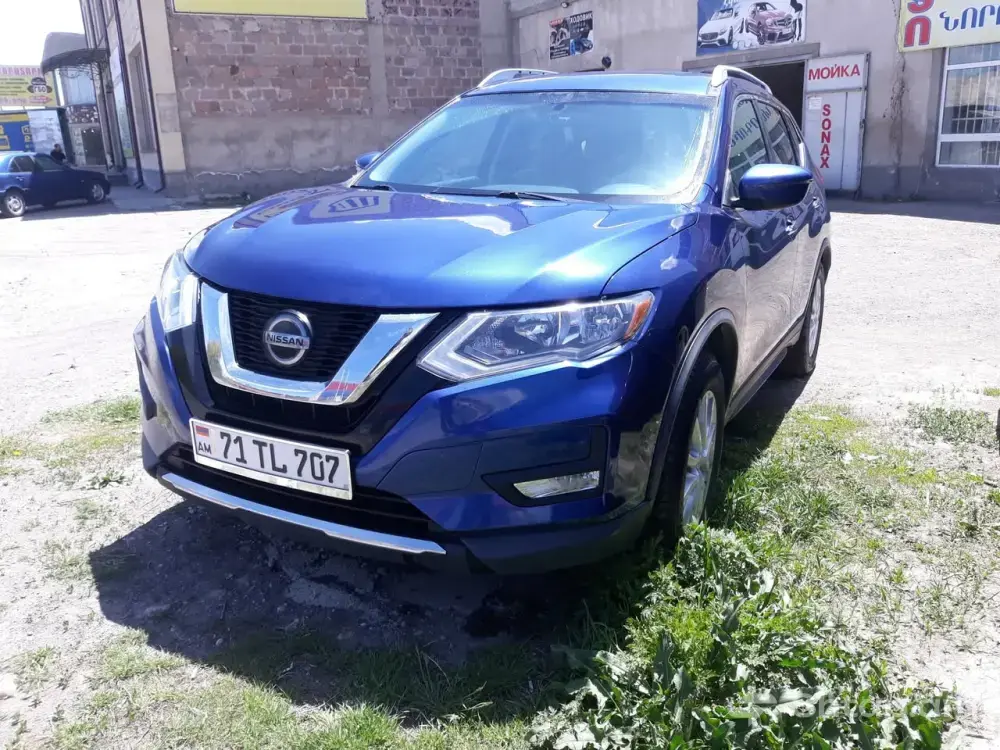 Nissan Rogue SV 2017 for Sale or Exchange 1