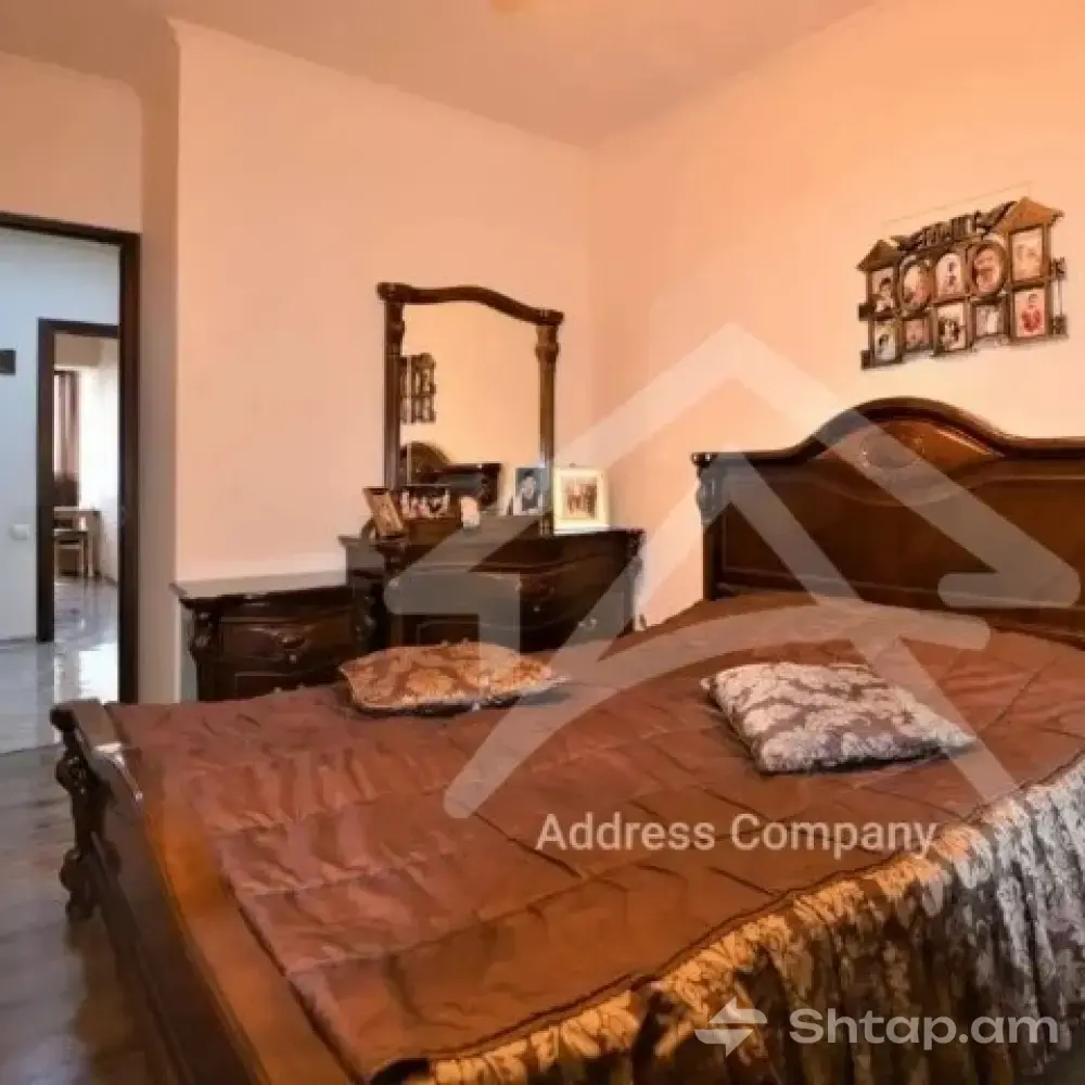 Apartment with Renovation and Furniture 4