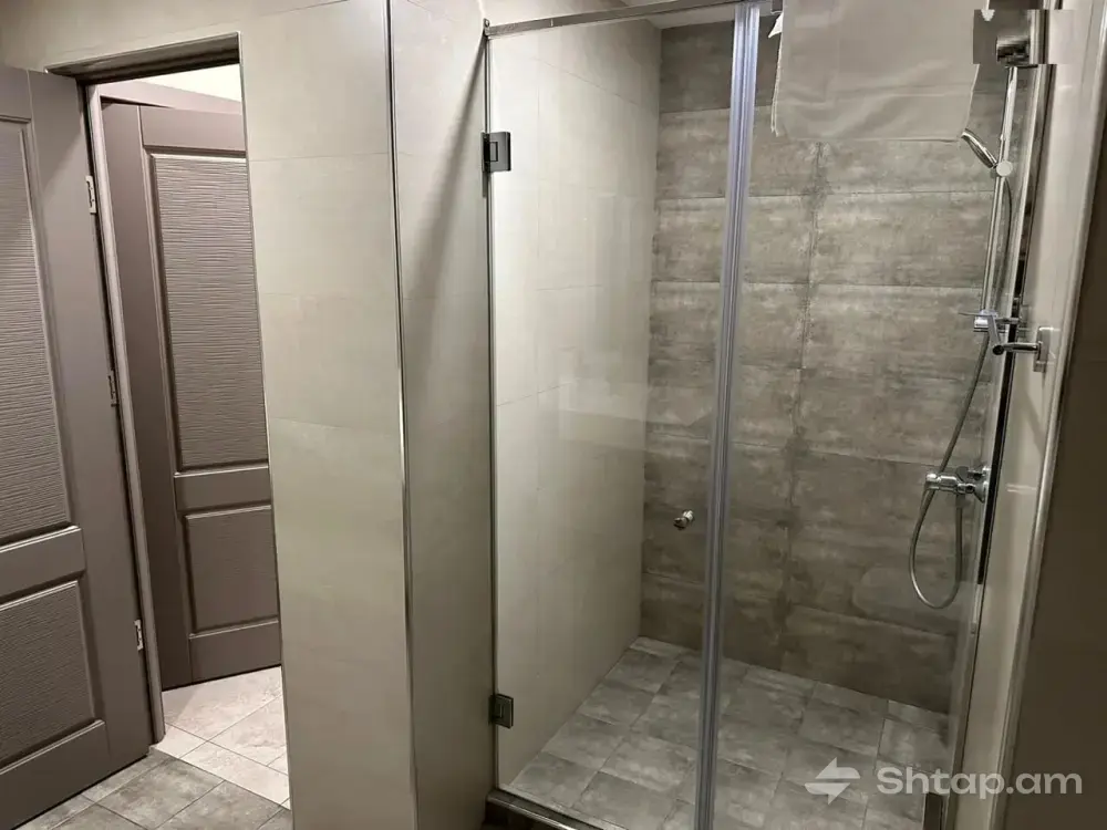 Renovated Furnished Apartment 4