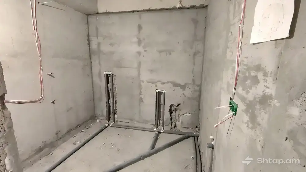 Apartment in New Building with Open Balcony 4