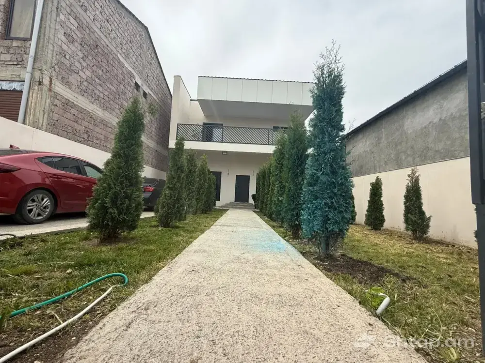 Stone Mansion for Sale in Ajapnyak 2