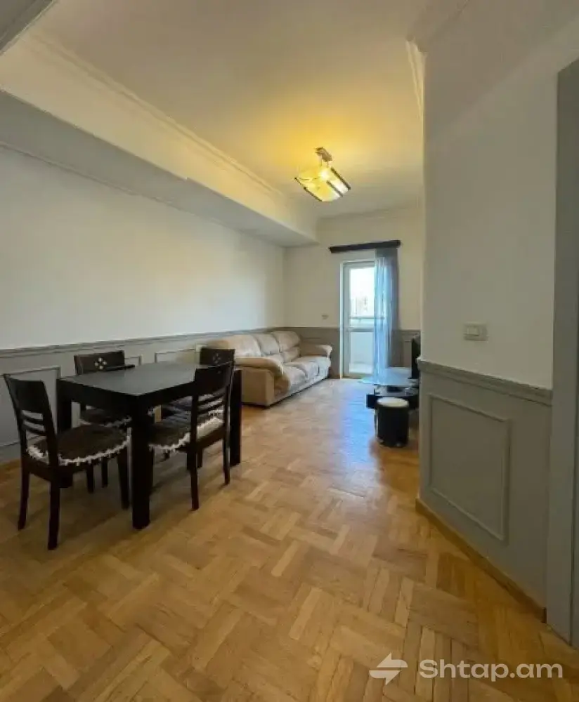 Fully Renovated 2-Room Apartment 2