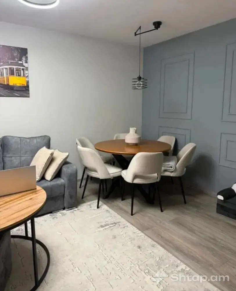 Designer Renovated Apartment on Lvovyan Street 2