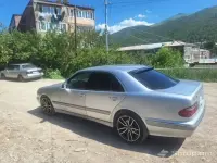 Վաճառվում է 2000 թվականի Mercedes-Benz E-Class (E320) image thumbnail 3
