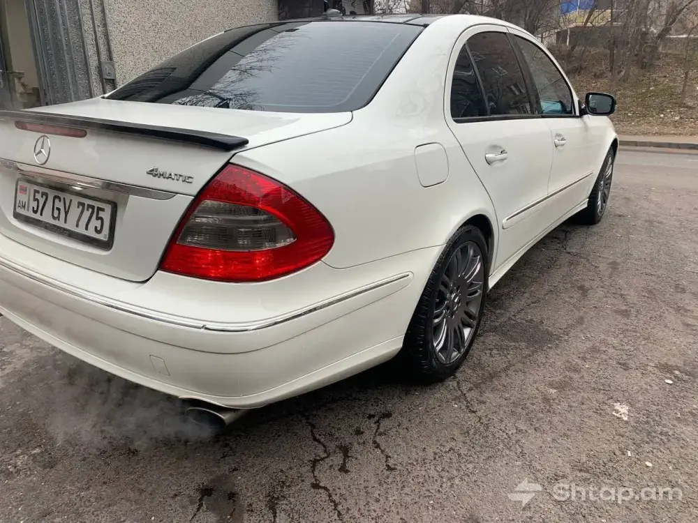 2008 Mercedes-Benz E-Class in Excellent Condition 3