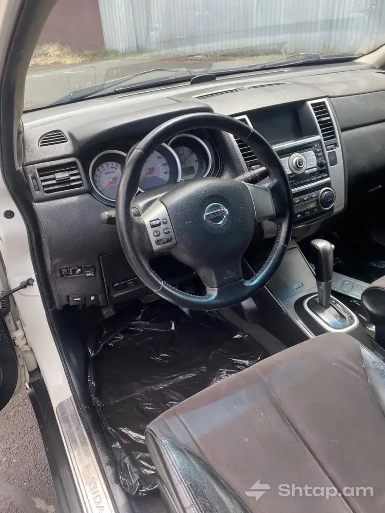 Վաճառվում է 2008 թ. ռեստայլինգ Nissan Tiida 2
