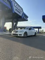 Автомобиль с мощным двигателем и газовой системой image thumbnail 0