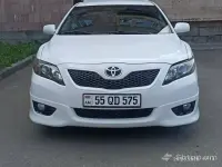 Վաճառվում է 2010 թվականի սպիտակ Toyota Camry image thumbnail 3